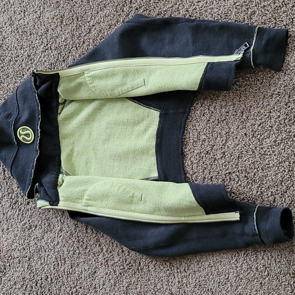 Lululemon Shaped Scuba Hoodie Size 2 - Picture 6 of 8